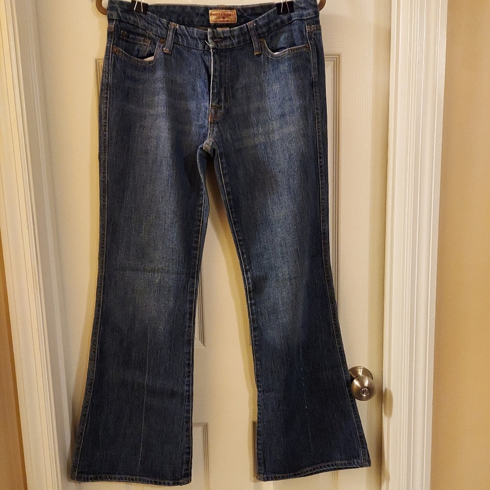 Women's jeans.